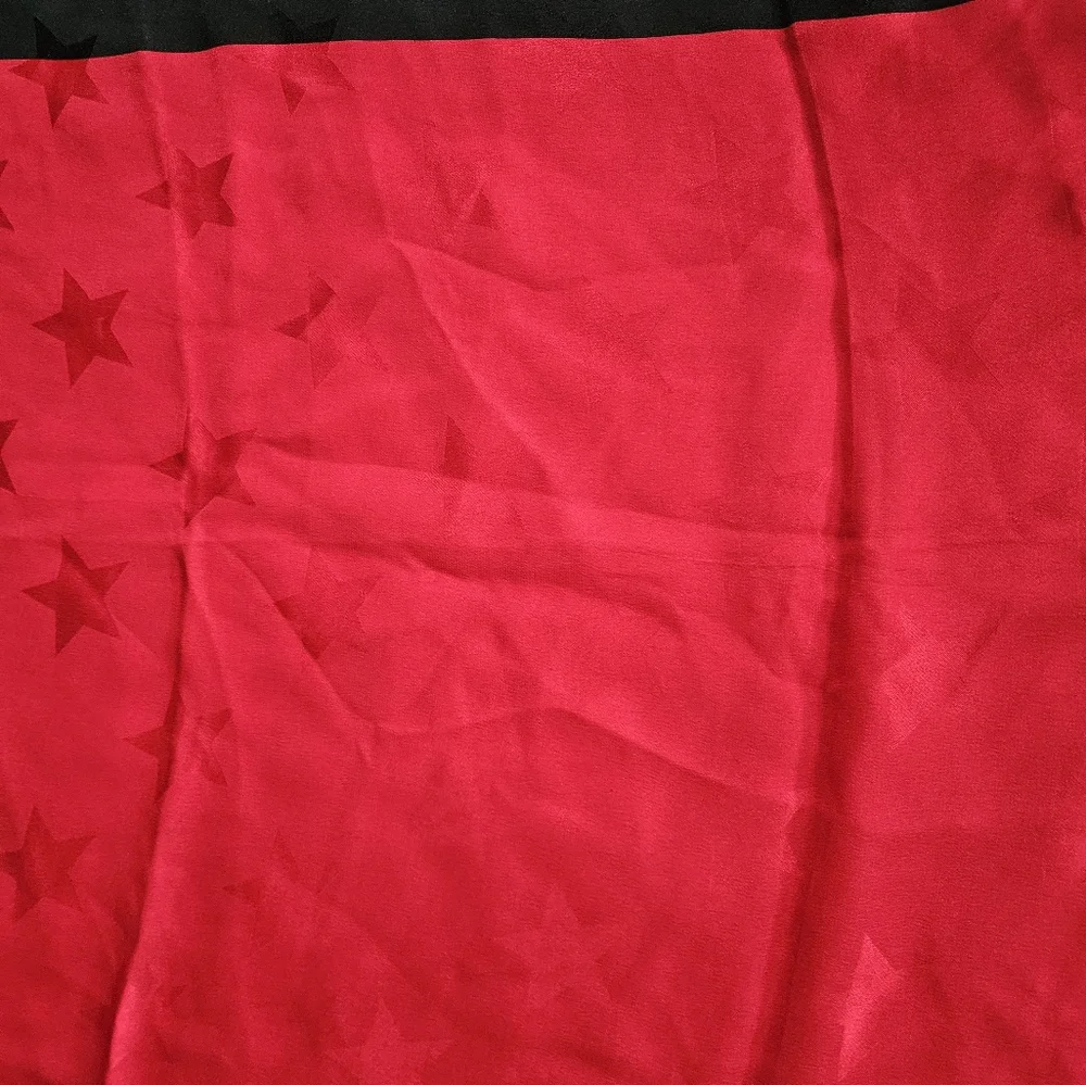 ECHO Black-Bordered Red Star Pattern Scarf | SZ 35